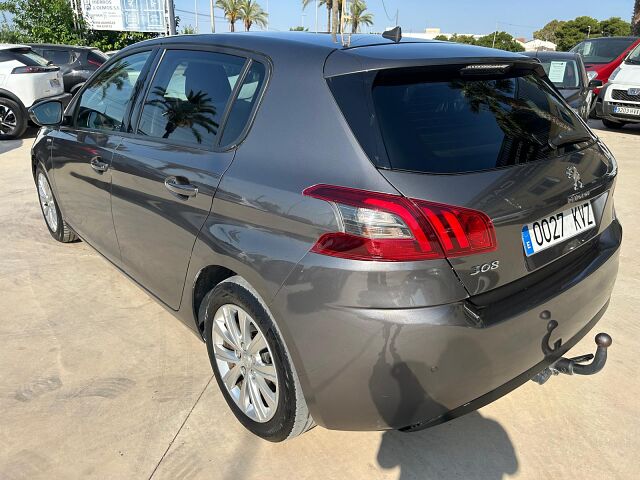 PEUGEOT 308 STYLE 1.2 E-THP AUTO SPANISH LHD IN SPAIN 64000 MILES SUPERB 2019